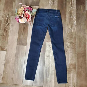 7 For All Mankind Dark Wash Gwenevere Size 25 Skinny Jeans